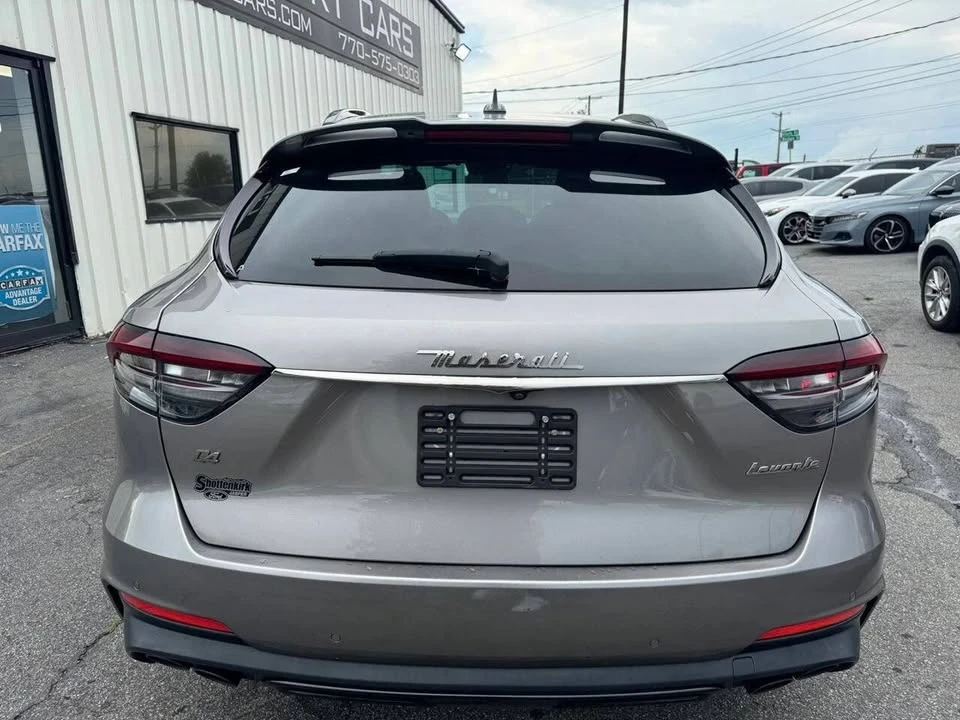 2021 Maserati Levante - Image 9 of 20