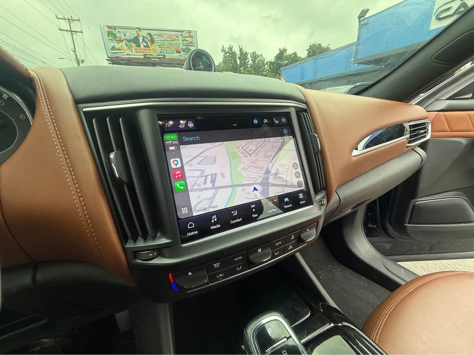 2021 Maserati Levante - Image 15 of 20