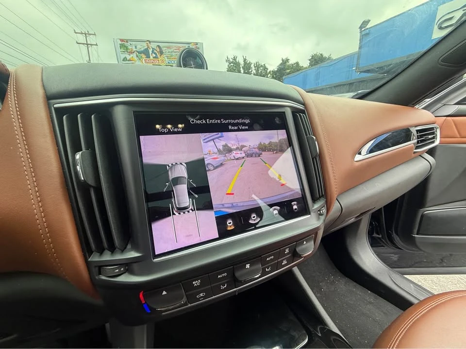 2021 Maserati Levante - Image 19 of 20