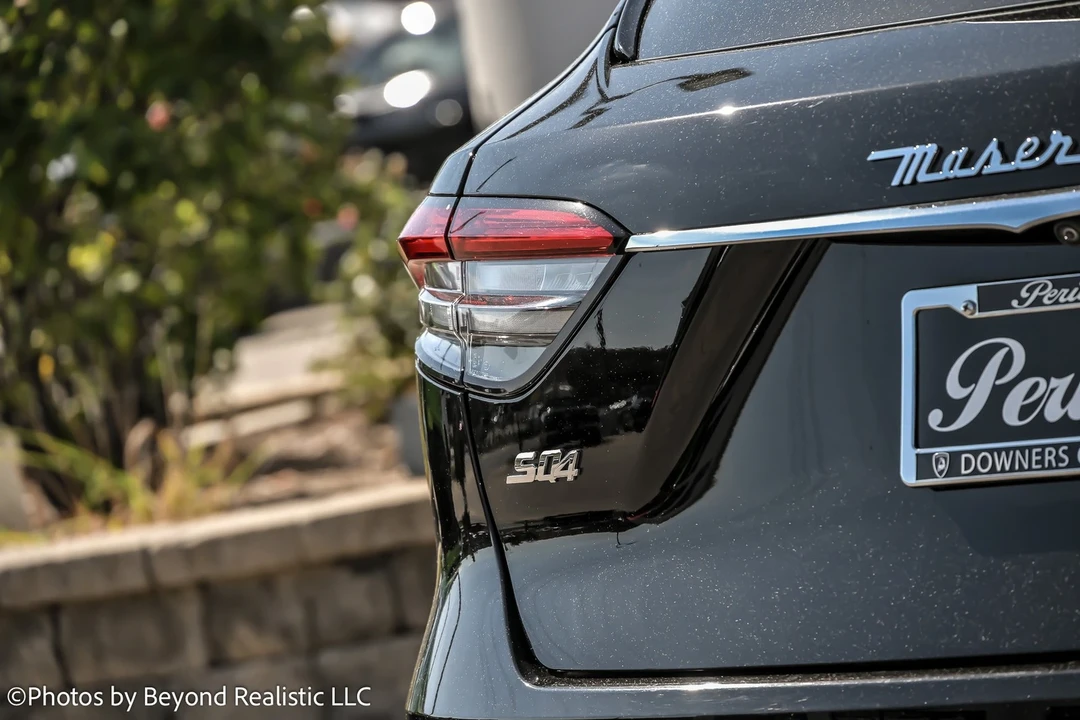 2021 Maserati Levante - Image 14 of 21