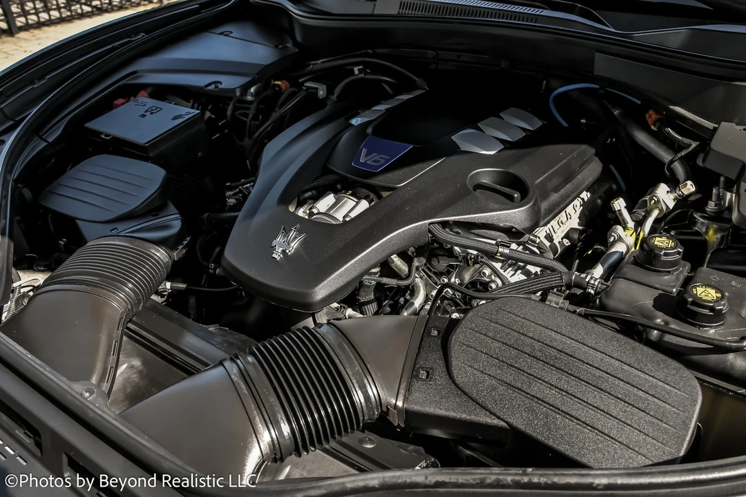 2021 Maserati Levante - Image 20 of 21
