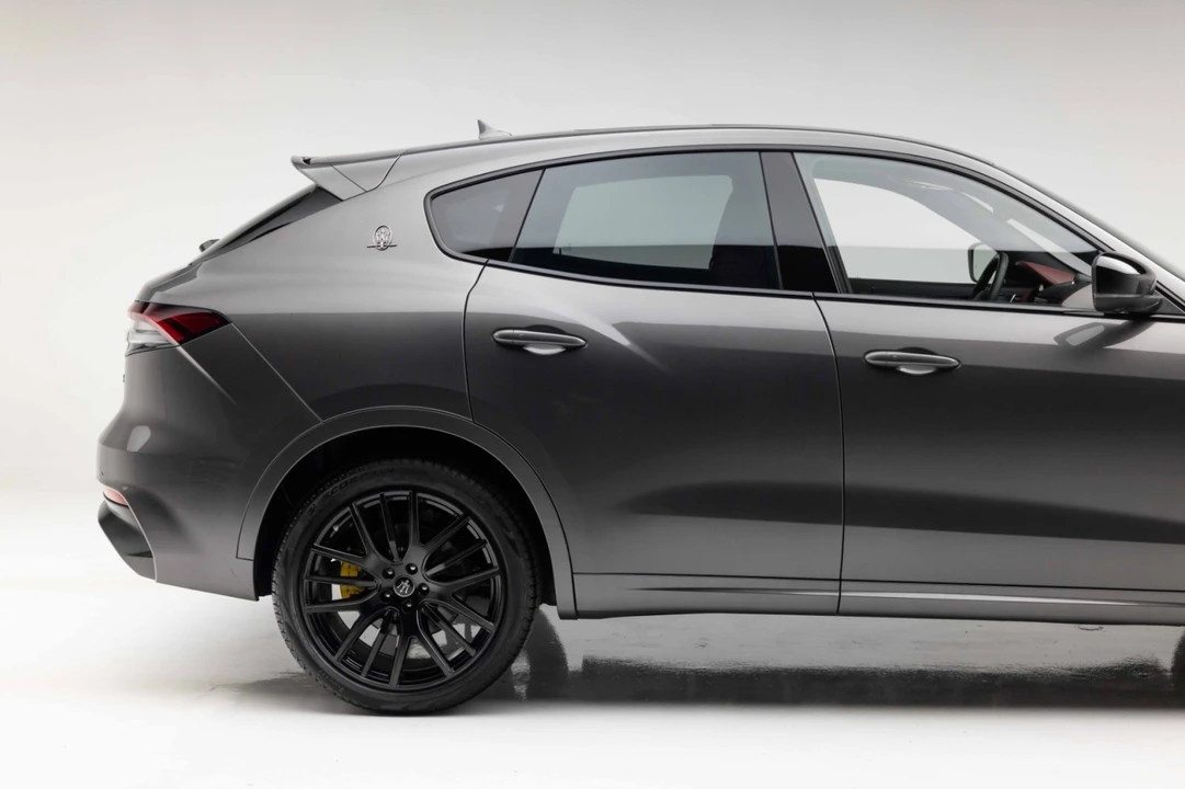 2021 Maserati Levante - Image 21 of 31