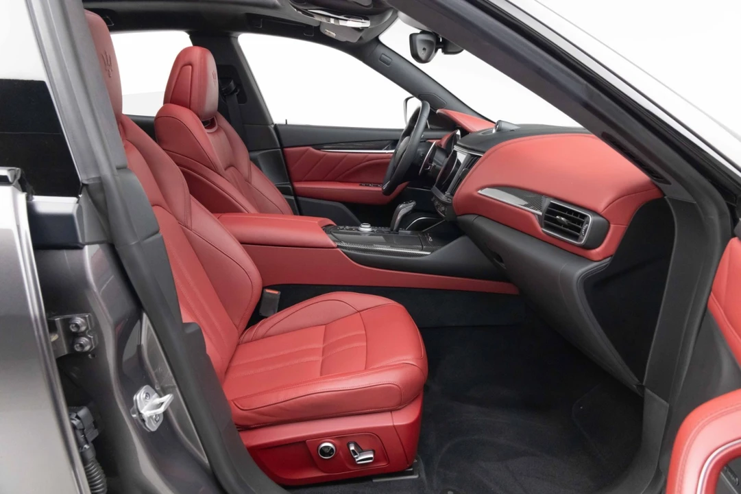 2021 Maserati Levante - Image 24 of 31