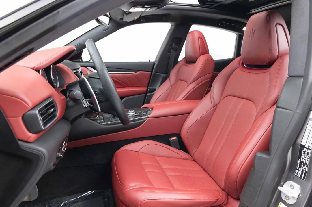 2021 Maserati Levante - Image 8 of 31