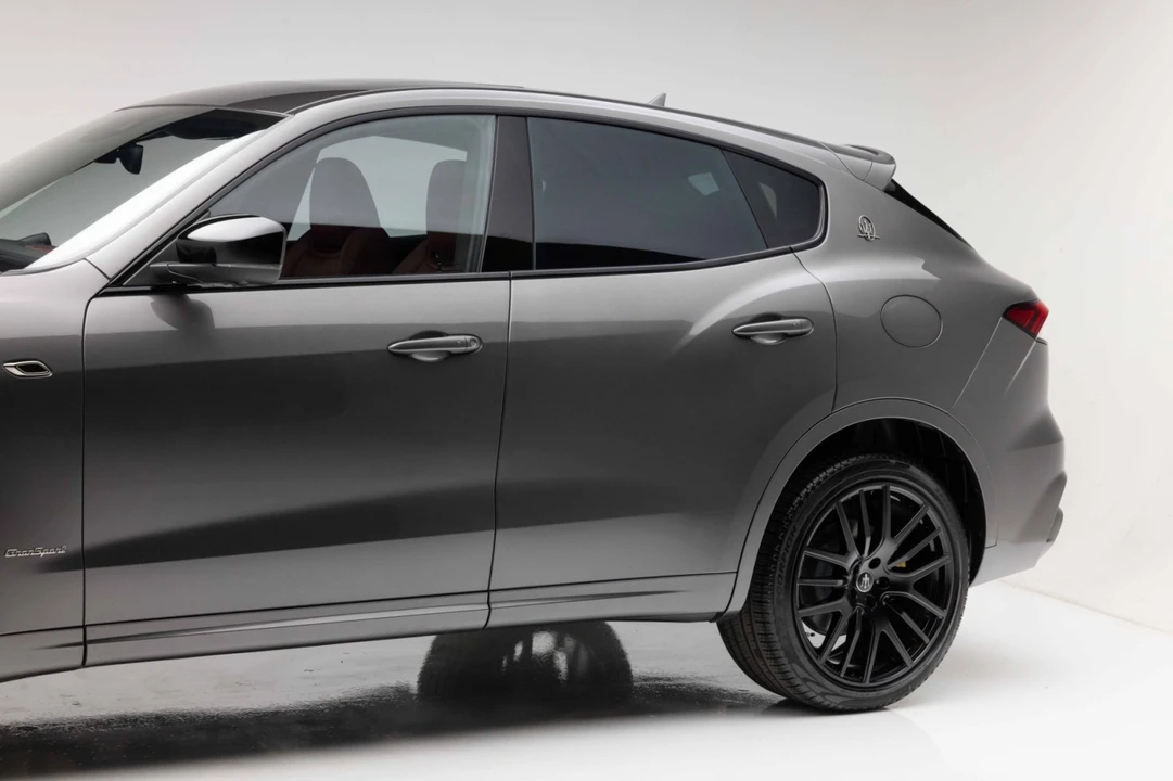 2021 Maserati Levante - Image 29 of 31