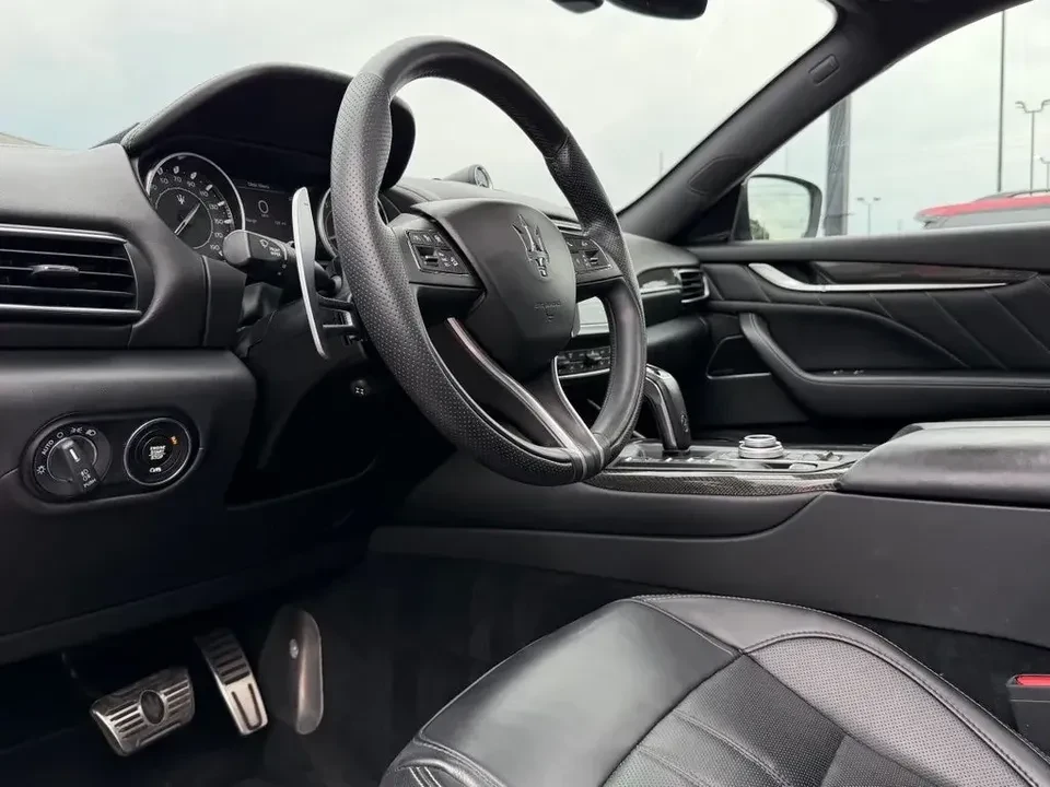 2021 Maserati Levante - Image 2 of 20