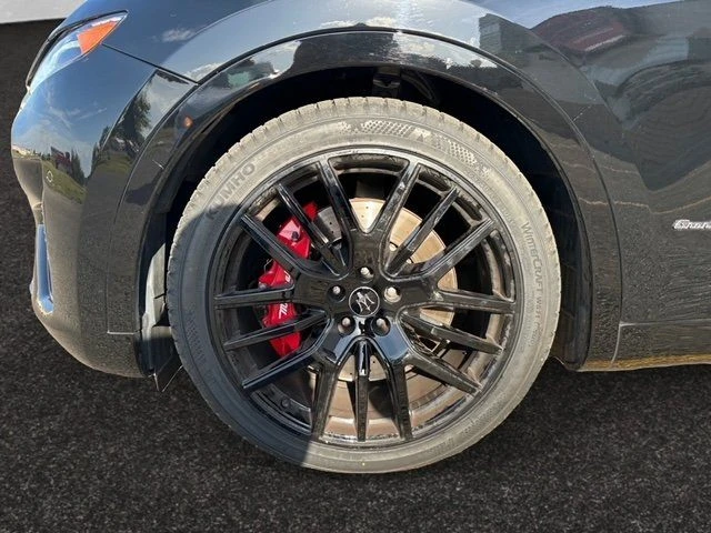 2021 Maserati Levante - Image 8 of 20