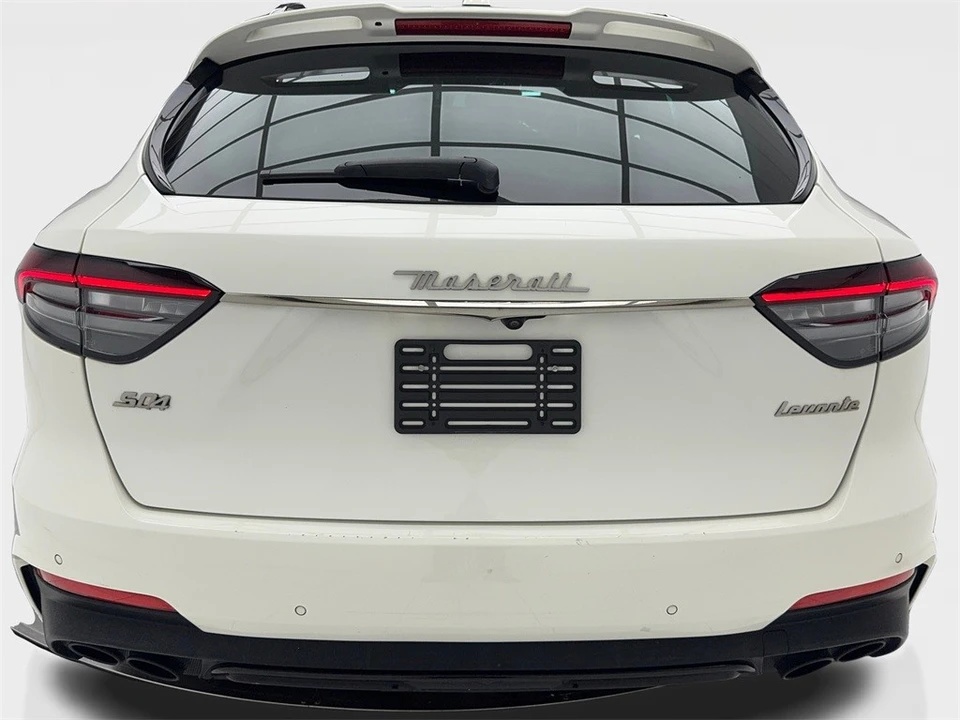 2021 Maserati Levante - Image 11 of 12