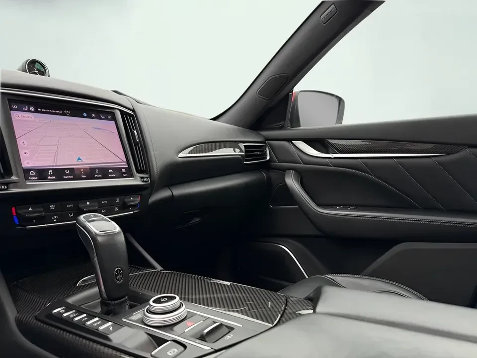 2021 Maserati Levante - Image 17 of 20