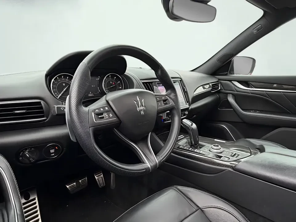 2021 Maserati Levante - Image 15 of 20