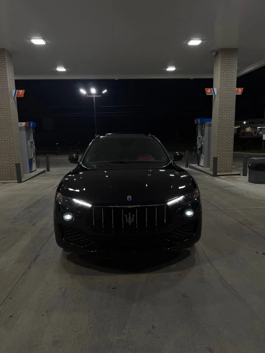 2021 Maserati Levante - Image 3 of 15