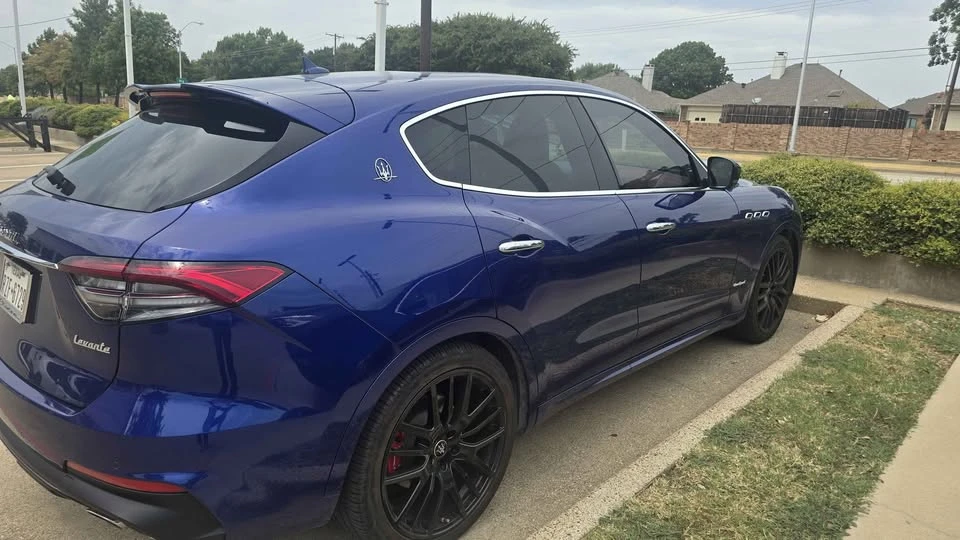 2021 Maserati Levante - Image 5 of 9