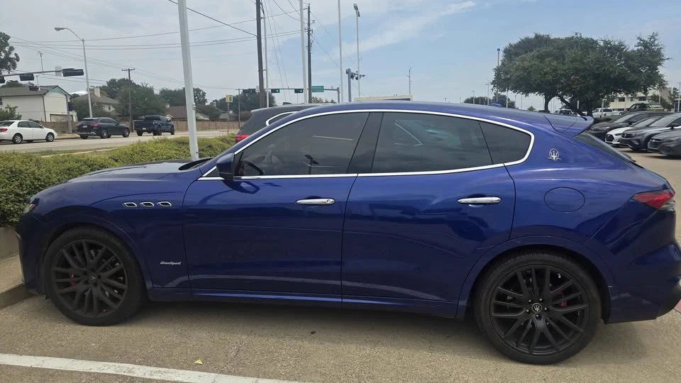 2021 Maserati Levante - Image 3 of 9
