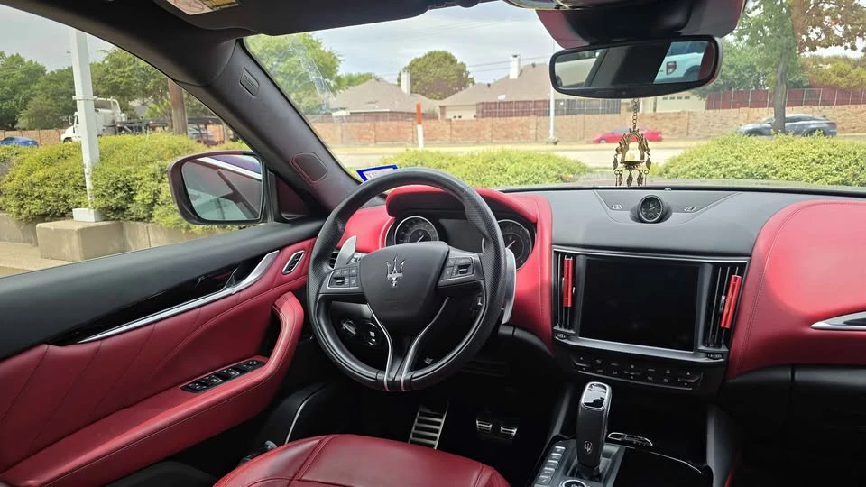 2021 Maserati Levante - Image 2 of 9