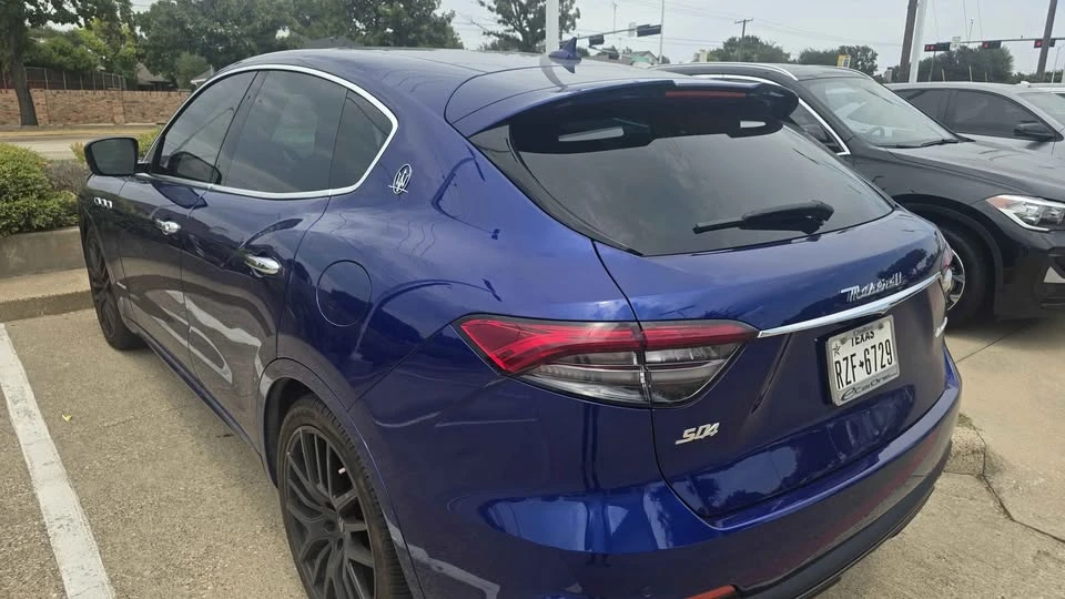 2021 Maserati Levante - Image 4 of 9