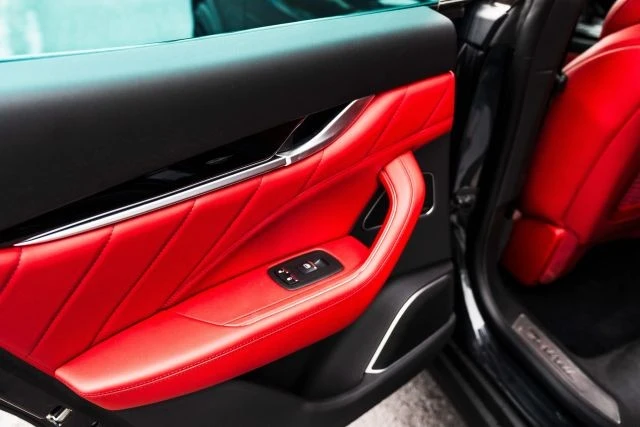 2021 Maserati Levante - Image 27 of 31