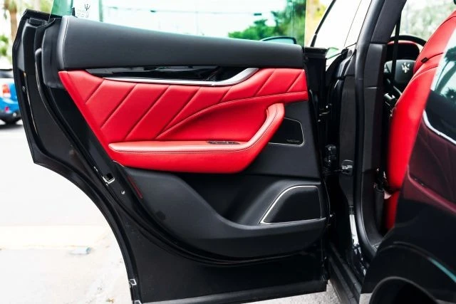 2021 Maserati Levante - Image 27 of 31