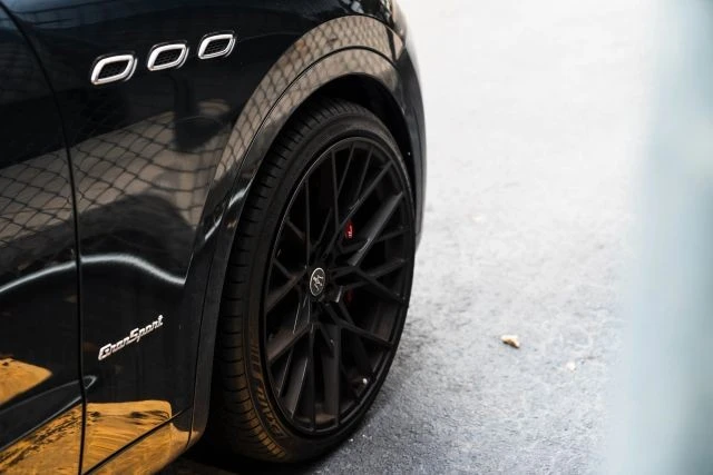 2021 Maserati Levante - Image 13 of 31