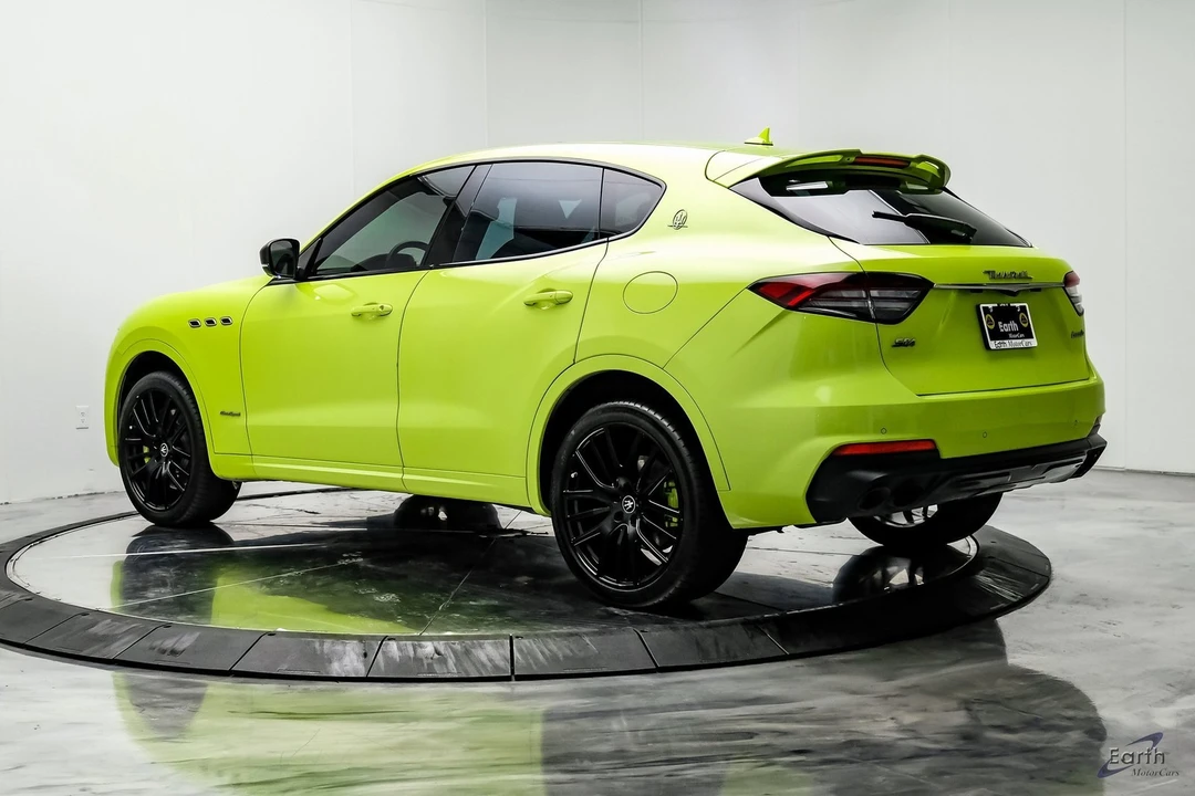 2021 Maserati Levante - Image 8 of 12