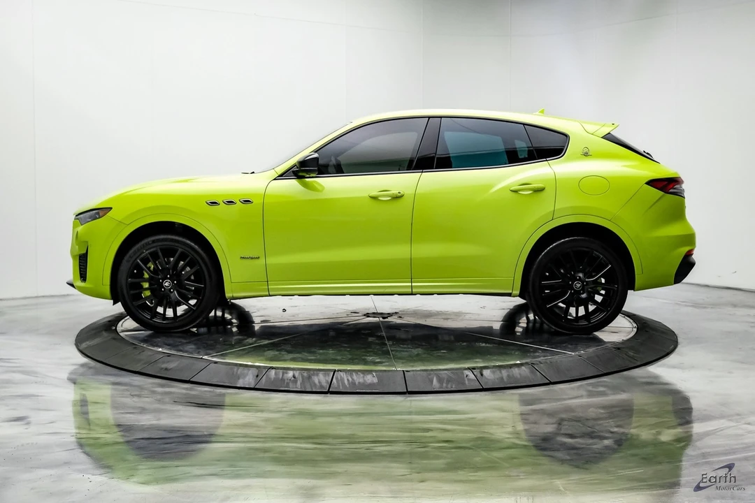 2021 Maserati Levante - Image 5 of 12