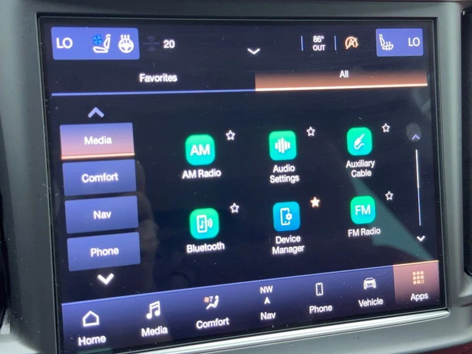 2021 Maserati Levante - Image 25 of 31