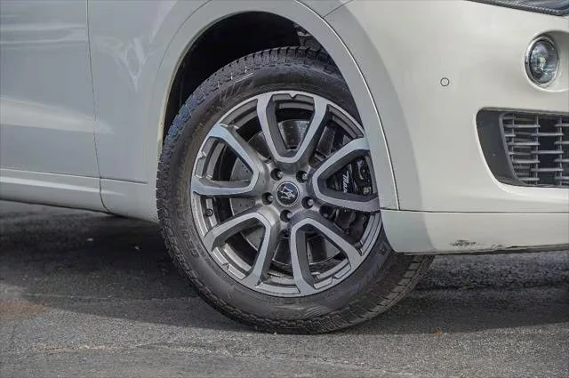 2021 Maserati Levante - Image 2 of 20