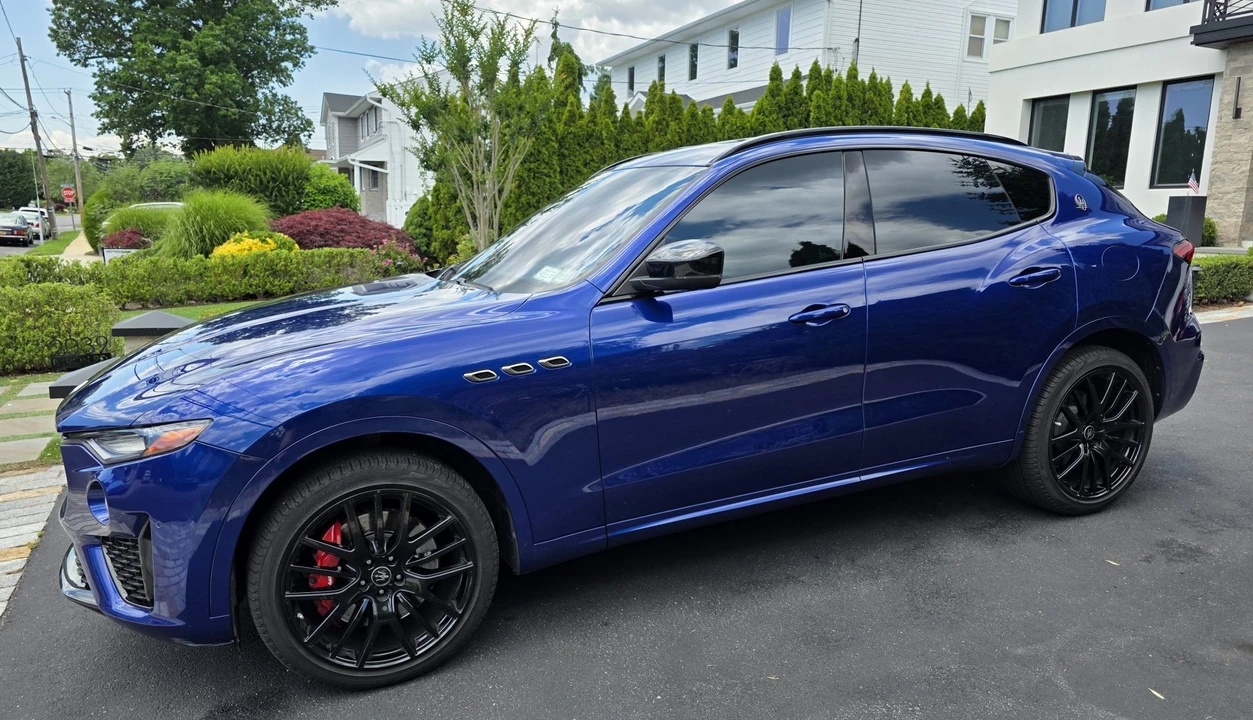 2021 Maserati Levante - Image 3 of 31