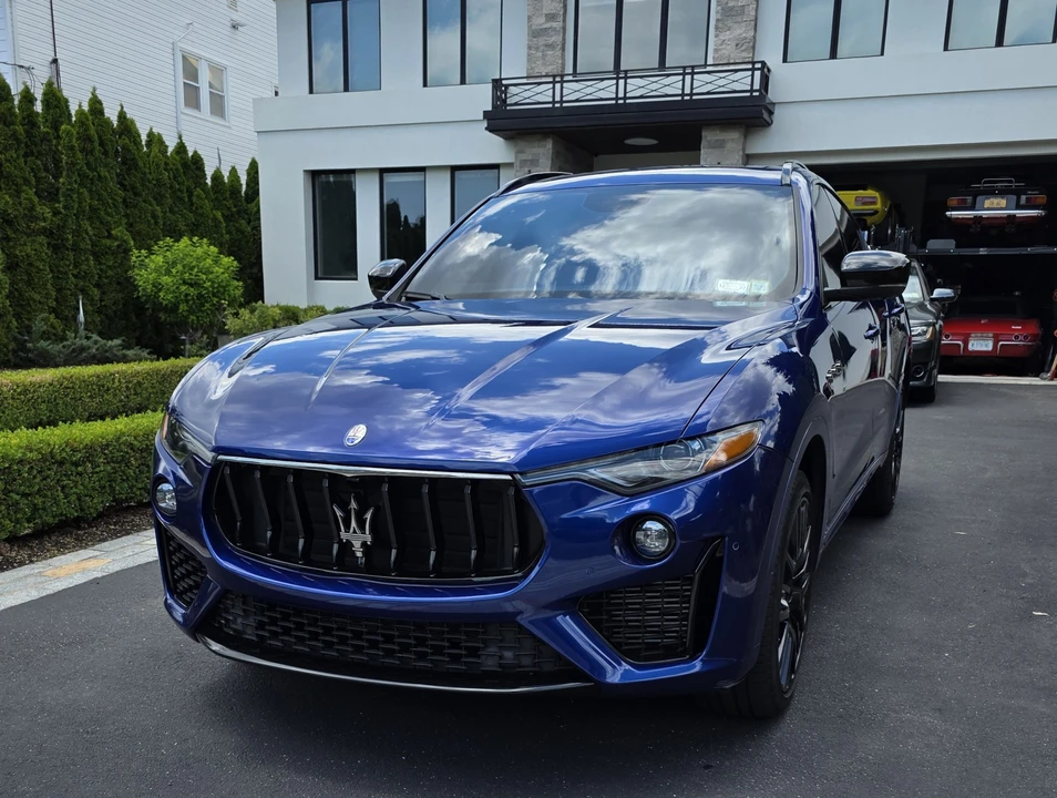 2021 Maserati Levante - Image 5 of 31