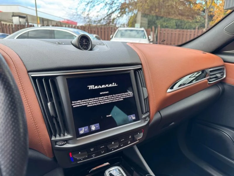 2021 Maserati Levante - Image 12 of 12