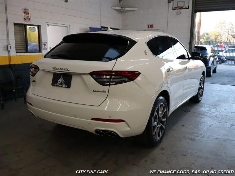 2021 Maserati Levante - Image 10 of 31