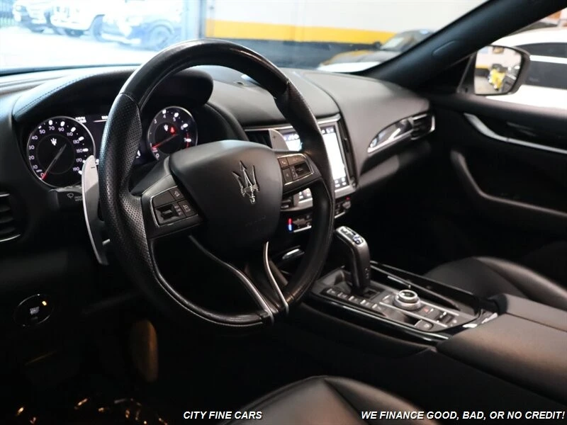 2021 Maserati Levante - Image 17 of 31