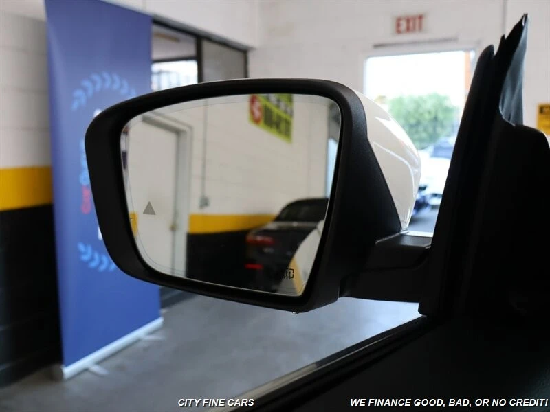 2021 Maserati Levante - Image 28 of 31