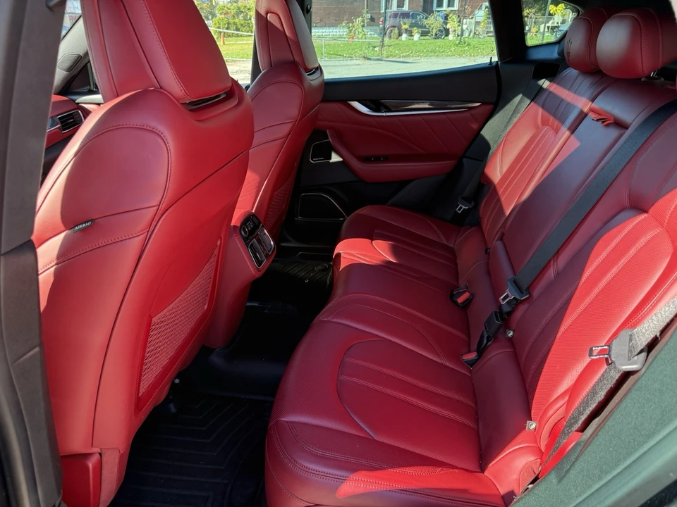 2021 Maserati Levante - Image 11 of 16