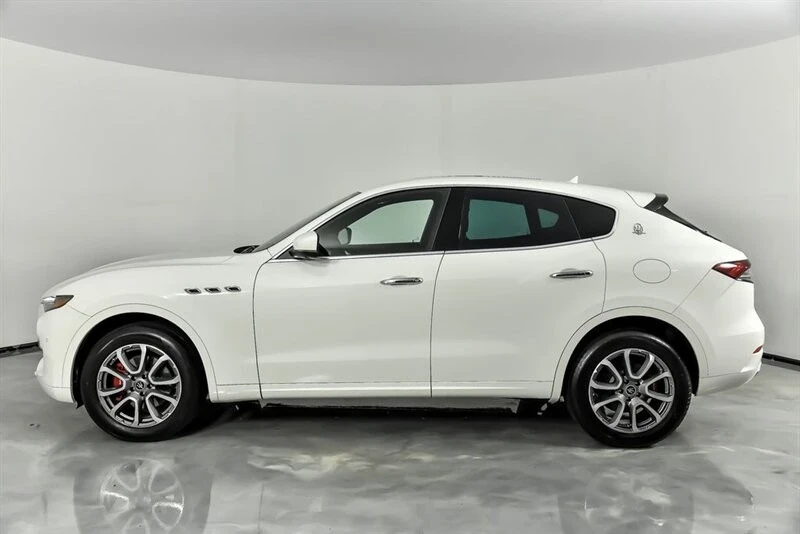 2021 Maserati Levante - Image 7 of 21