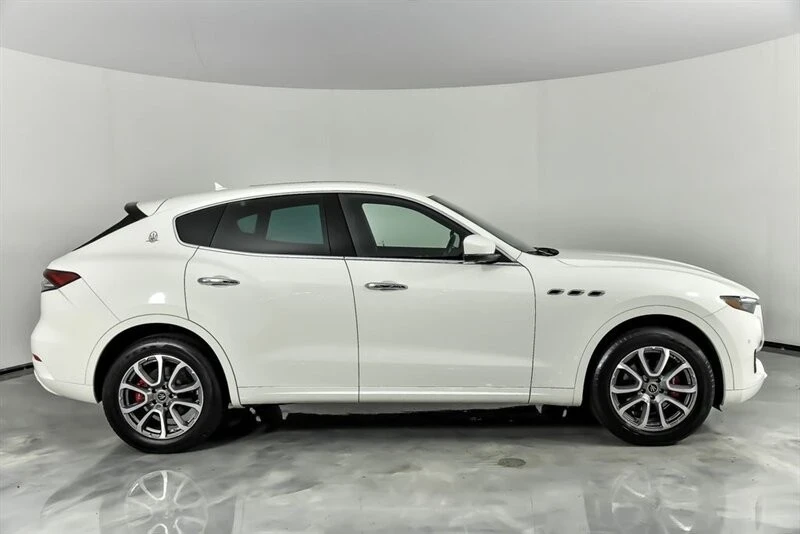 2021 Maserati Levante - Image 13 of 21