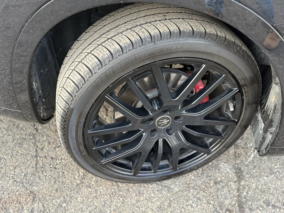 2021 Maserati Levante - Image 10 of 21