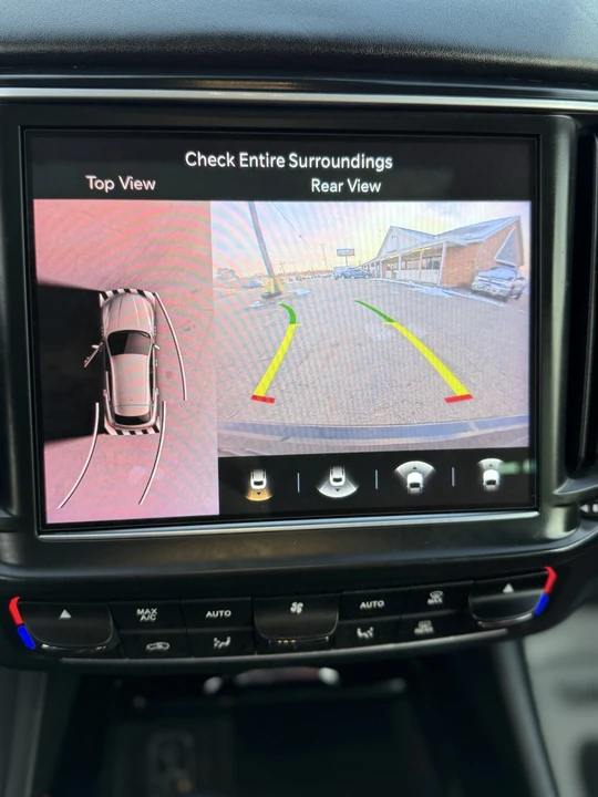 2021 Maserati Levante - Image 14 of 21