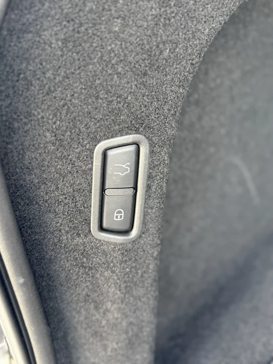 2021 Maserati Levante - Image 13 of 21