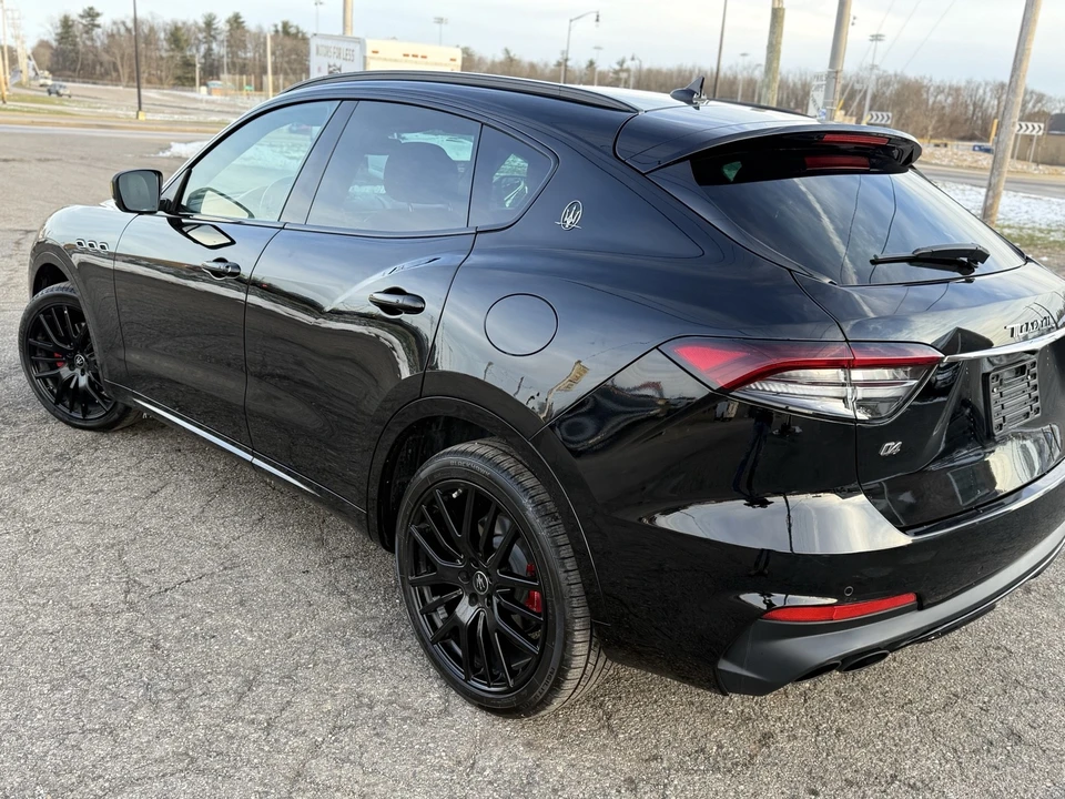 2021 Maserati Levante - Image 6 of 21