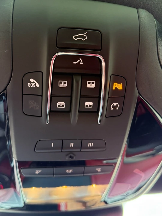 2021 Maserati Levante - Image 15 of 21