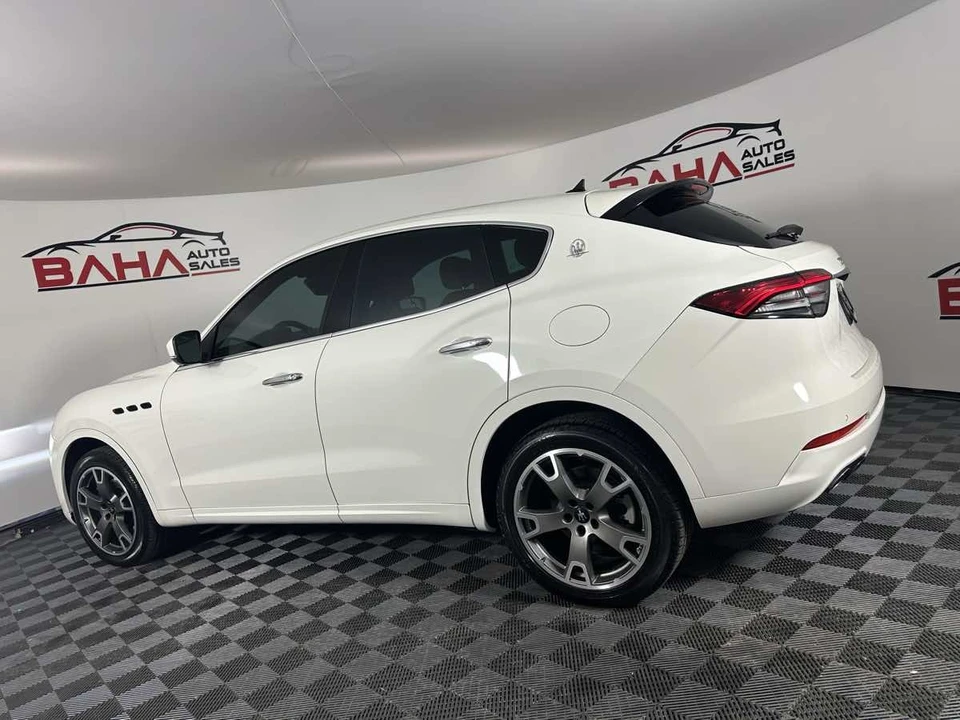2021 Maserati Levante - Image 6 of 21