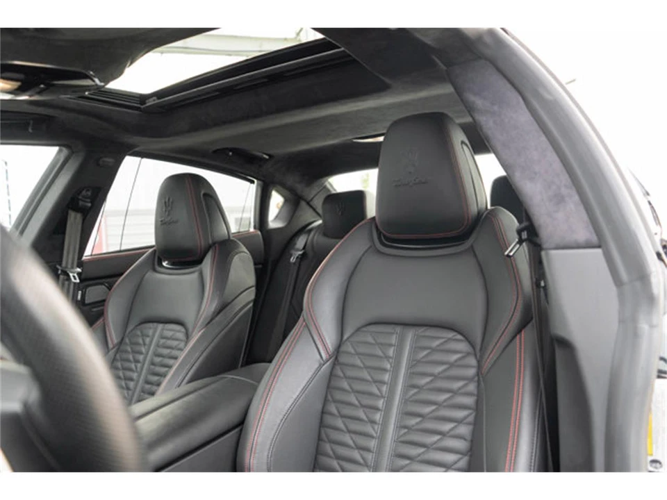 2021 Maserati Quattroporte 6th Gen - Image 9 of 12