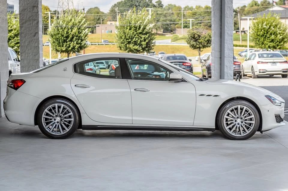2021 Maserati Ghibli 3rd Gen - Image 17 of 20