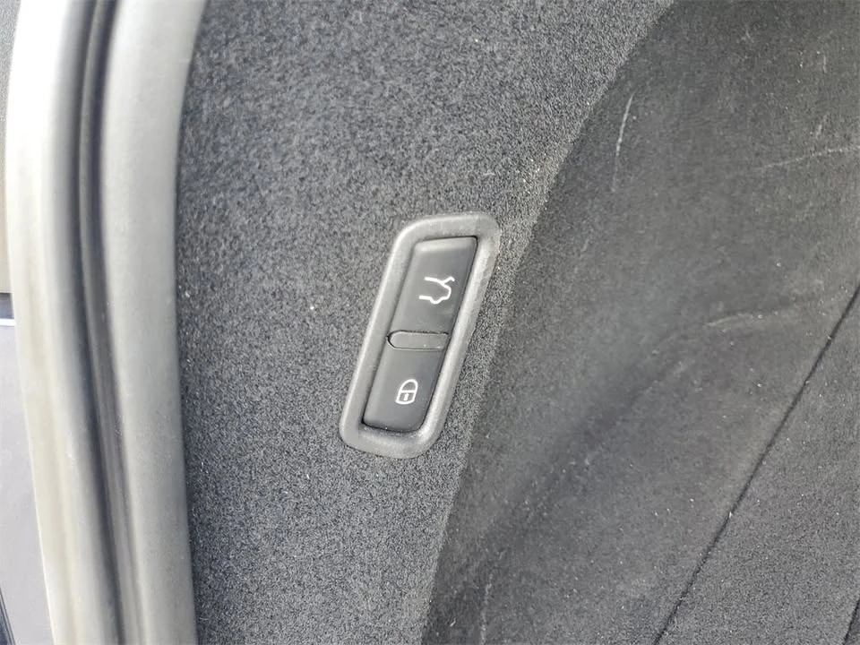 2021 Maserati Levante - Image 12 of 20