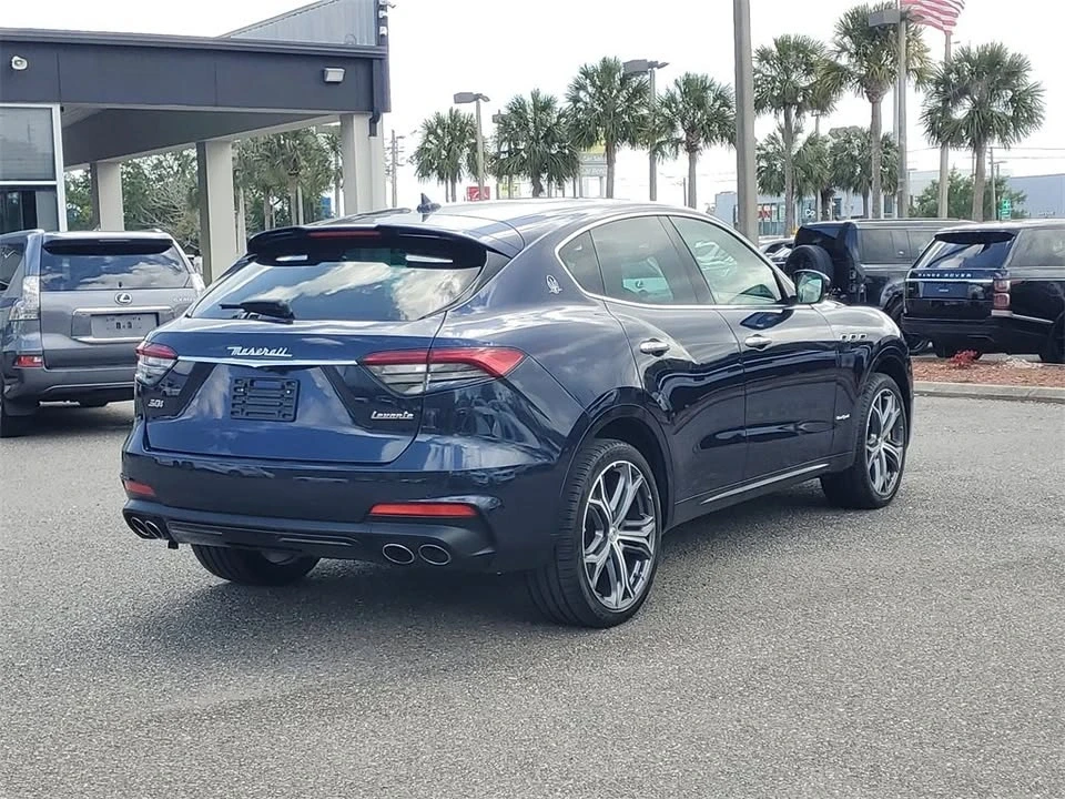 2021 Maserati Levante - Image 4 of 20