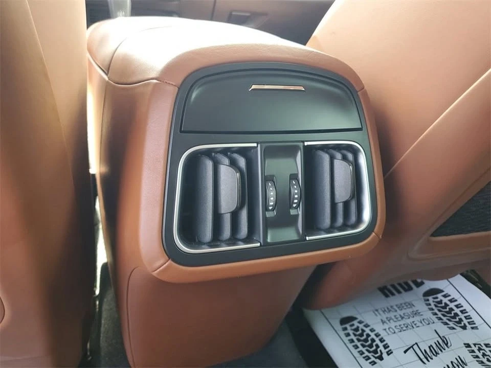 2021 Maserati Levante - Image 15 of 20