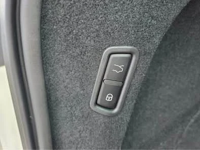 2021 Maserati Levante - Image 7 of 20