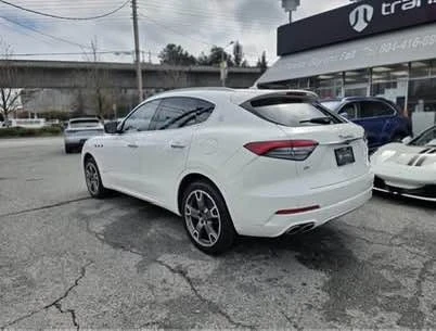 2021 Maserati Levante - Image 4 of 20