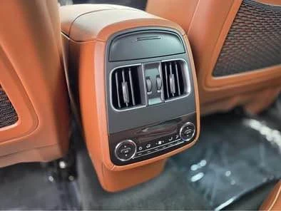 2021 Maserati Levante - Image 17 of 20