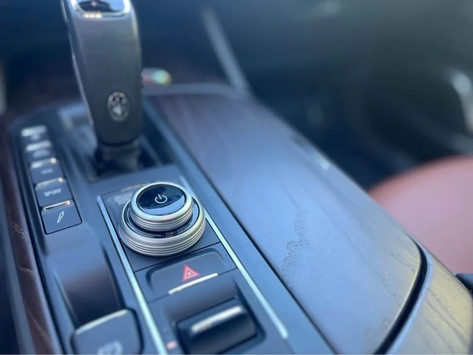 2021 Maserati Levante - Image 9 of 10